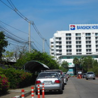 Korat Bangkok Hospital • <a style="font-size:0.8em;" href="http://www.flickr.com/photos/146118314@N07/31585917950/" target="_blank">View on Flickr</a>